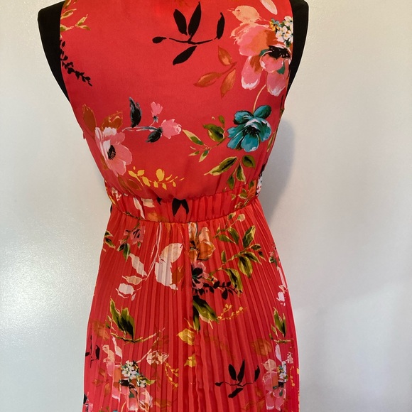Liz Claiborne floral chiffon pleated A-line dress - Picture 4 of 6